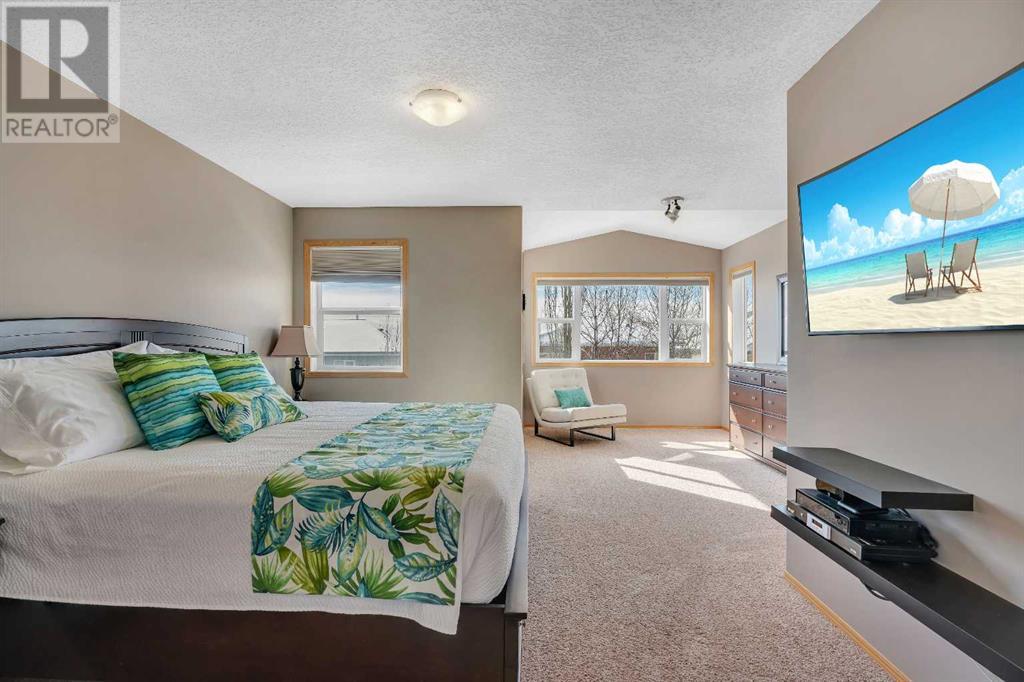 Single Family House for Sale in  Royal Abbey Court NW Royal Oak Calgary 