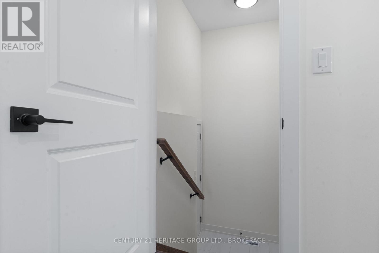 Photo 27 of 62 Dusenbury Drive, Loyalist ON