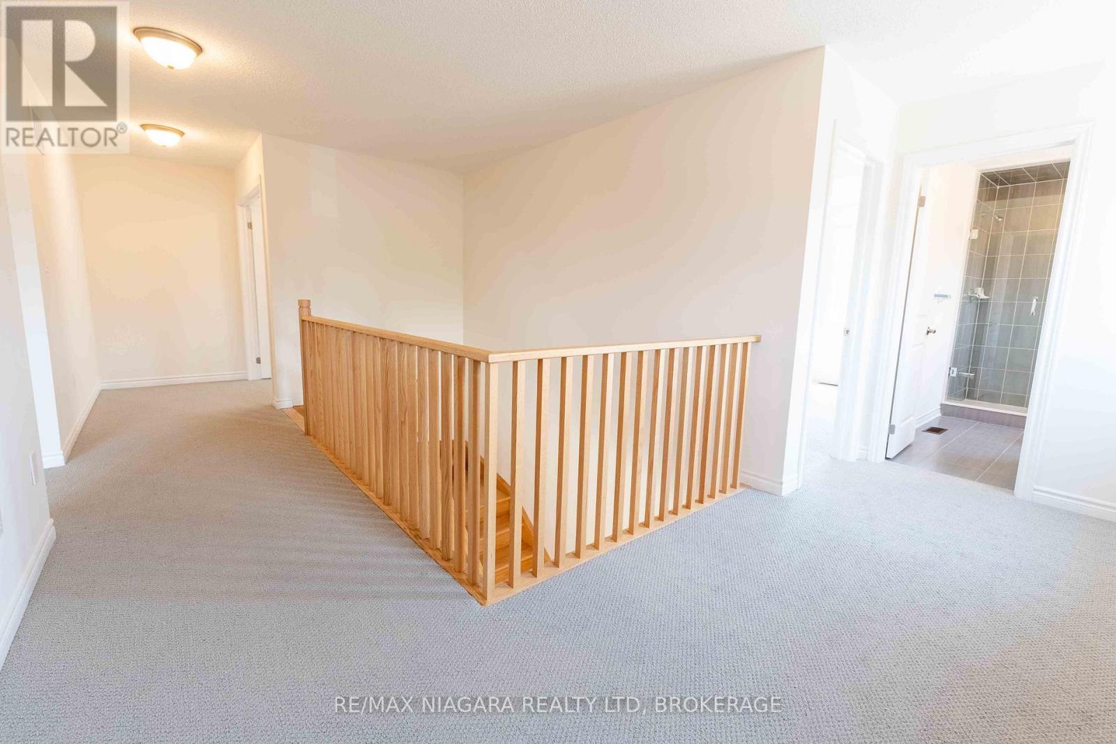 Photo 19 of 25 Oriole Crescent, Port Colborne ON