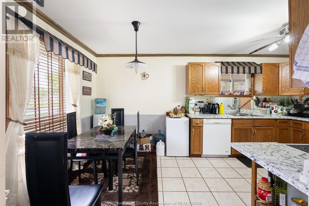 Photo 18 of 1752 Norman Road, Windsor ON