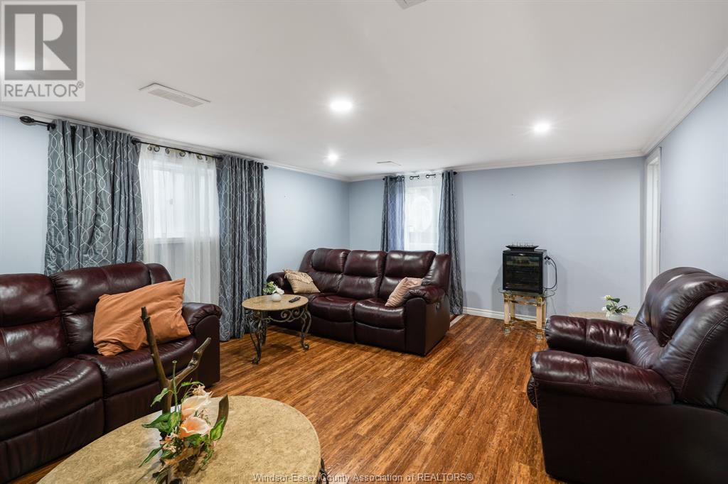 Photo 6 of 1752 Norman Road, Windsor ON