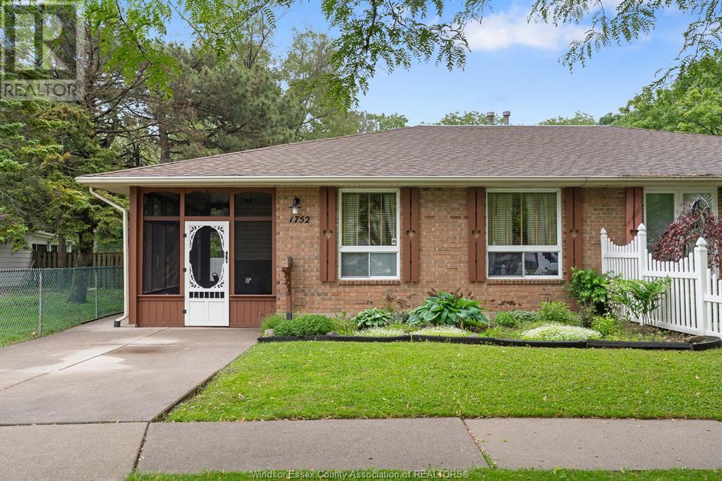 Photo 36 of 1752 Norman Road, Windsor ON