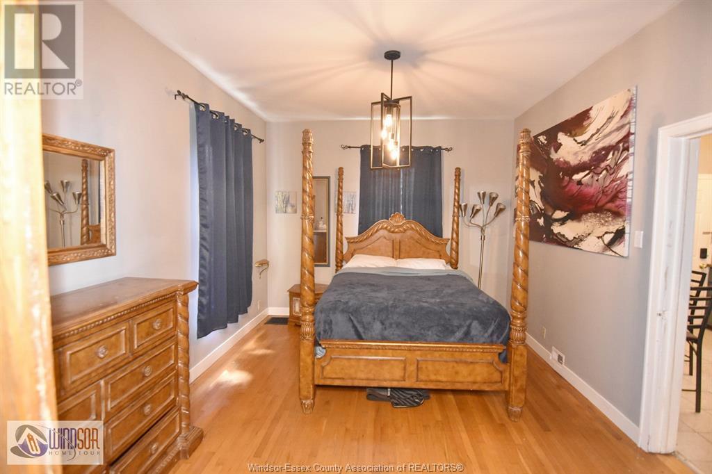 Photo 15 of 1453 55 Wyandotte St E, Windsor ON