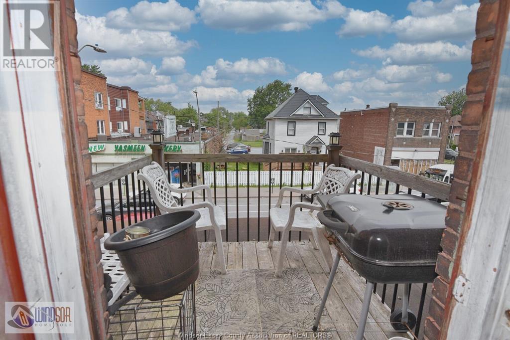 Photo 18 of 1453 55 Wyandotte St E, Windsor ON