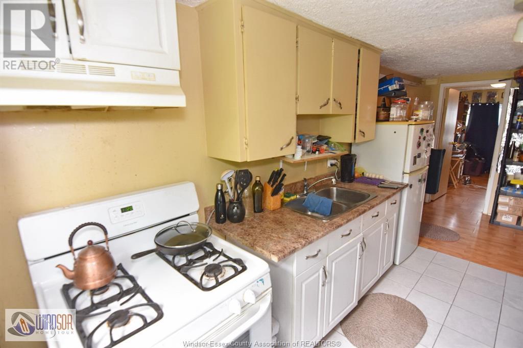 Photo 29 of 1453 55 Wyandotte St E, Windsor ON