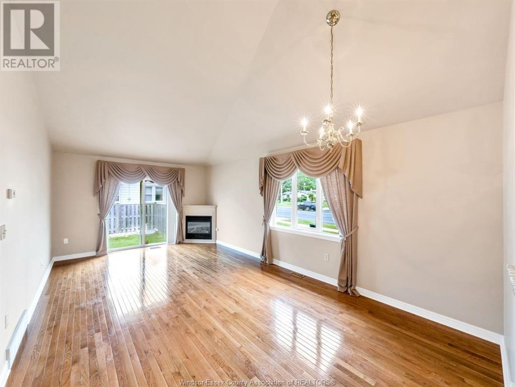 Photo 12 of 3705 Prairie Court, Windsor ON