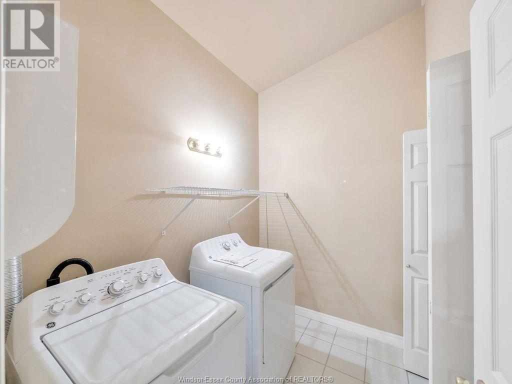 Photo 17 of 3705 Prairie Court, Windsor ON