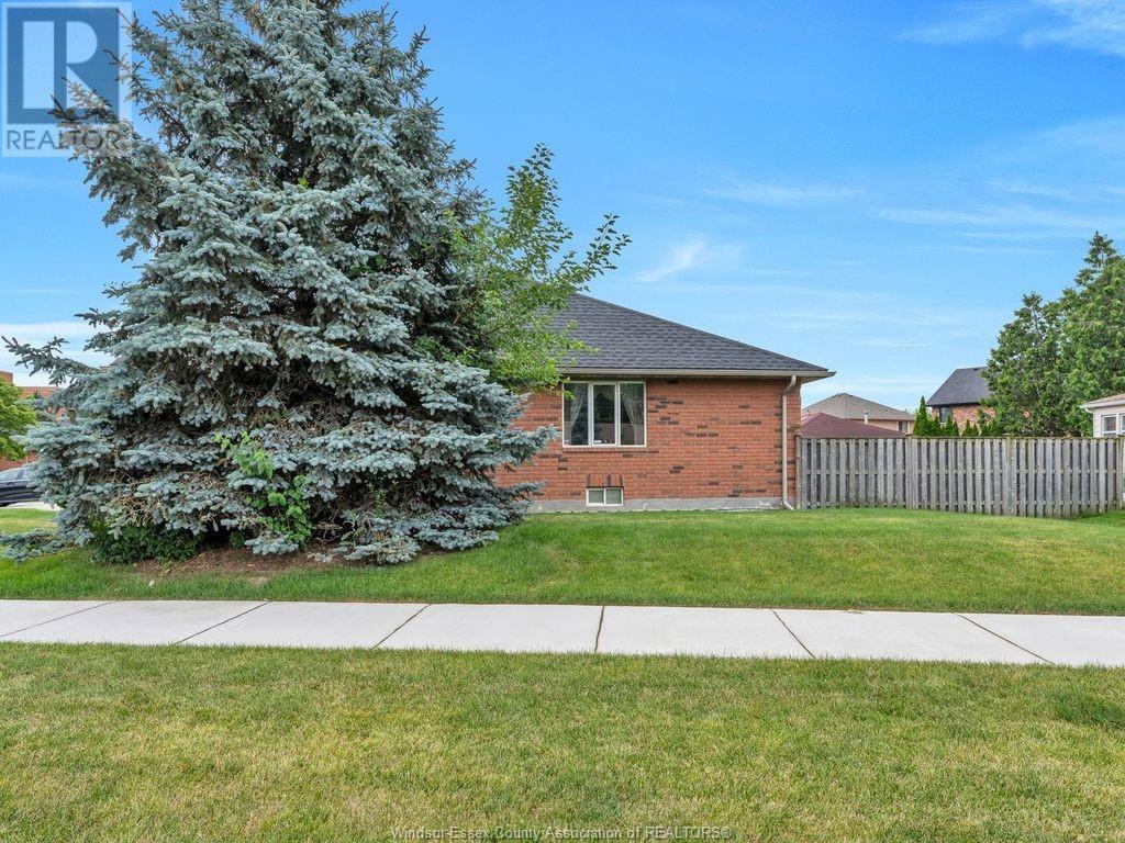 Photo 25 of 3705 Prairie Court, Windsor ON
