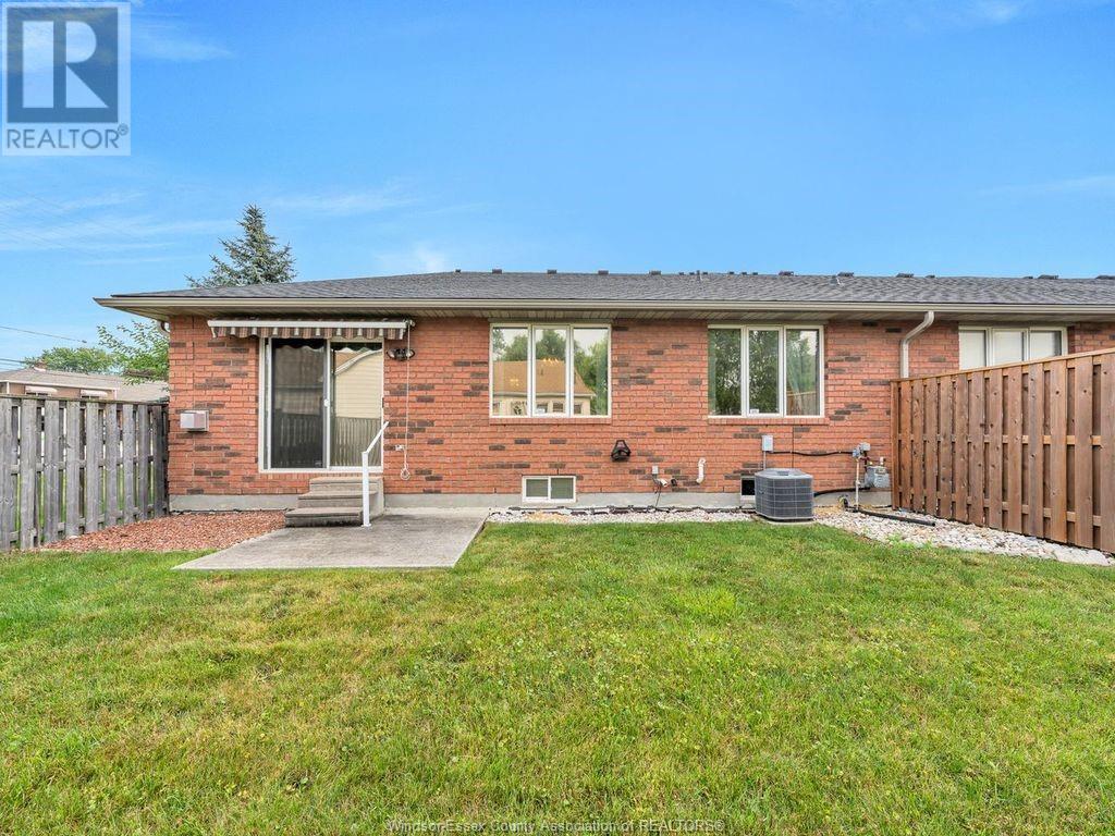 Photo 28 of 3705 Prairie Court, Windsor ON