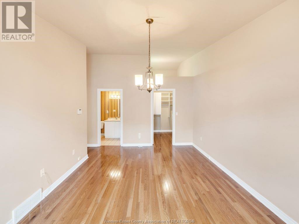 Photo 9 of 3705 Prairie Court, Windsor ON