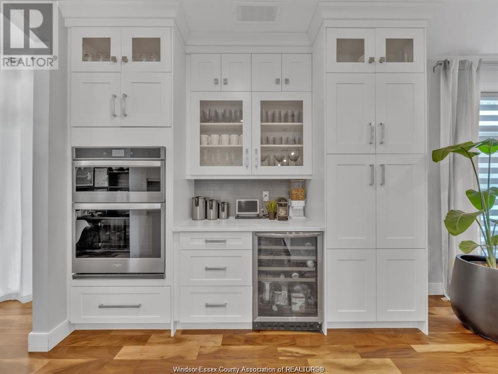 Photo 13 of 1083 Regency Crescent, Lakeshore ON