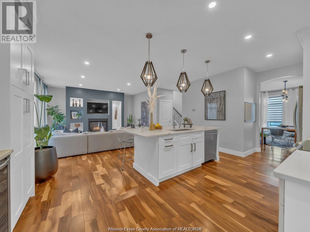 Photo 14 of 1083 Regency Crescent, Lakeshore ON
