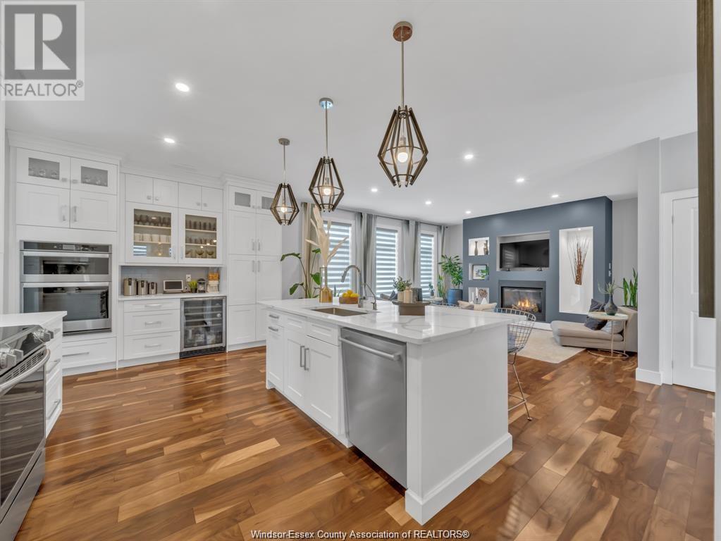 Photo 15 of 1083 Regency Crescent, Lakeshore ON