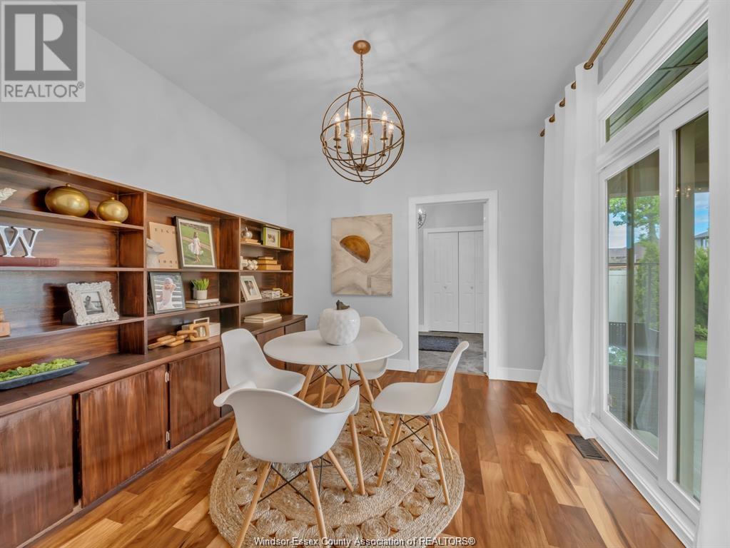 Photo 16 of 1083 Regency Crescent, Lakeshore ON