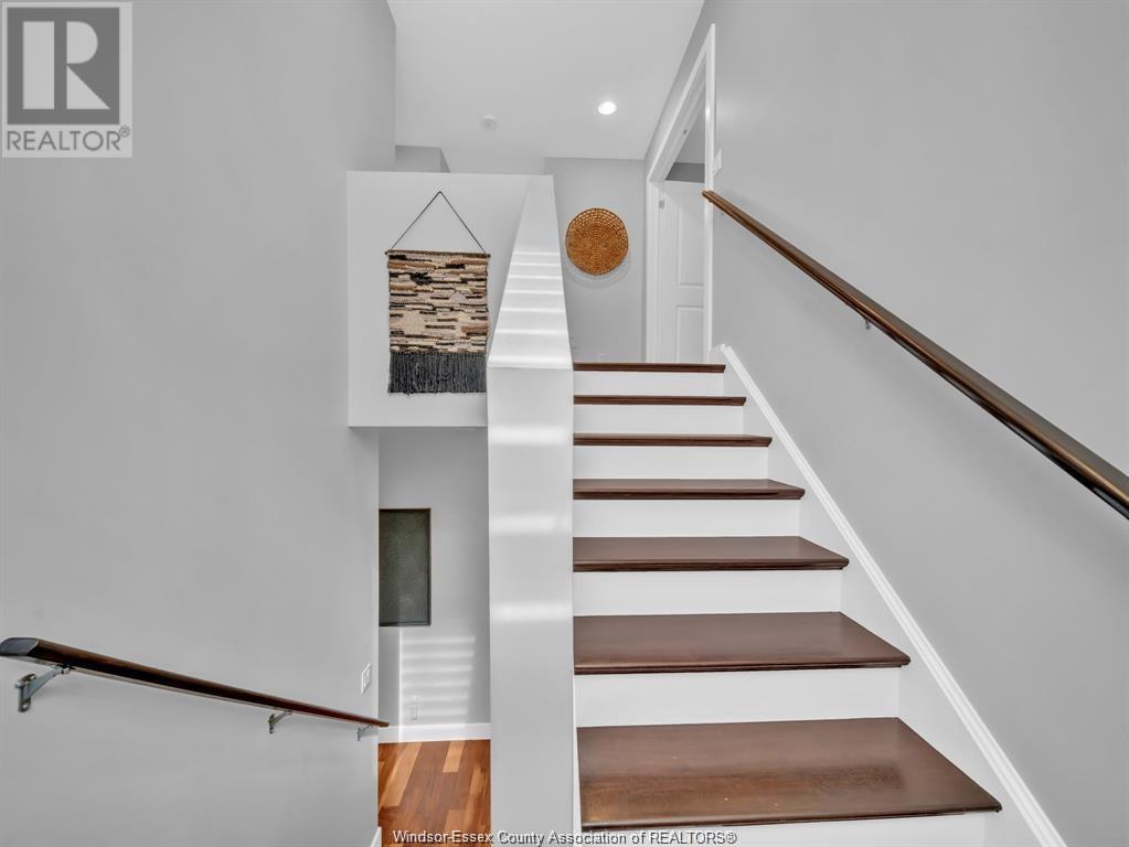 Photo 22 of 1083 Regency Crescent, Lakeshore ON