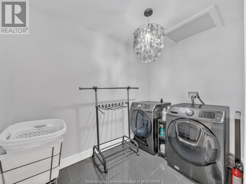 Photo 38 of 1083 Regency Crescent, Lakeshore ON