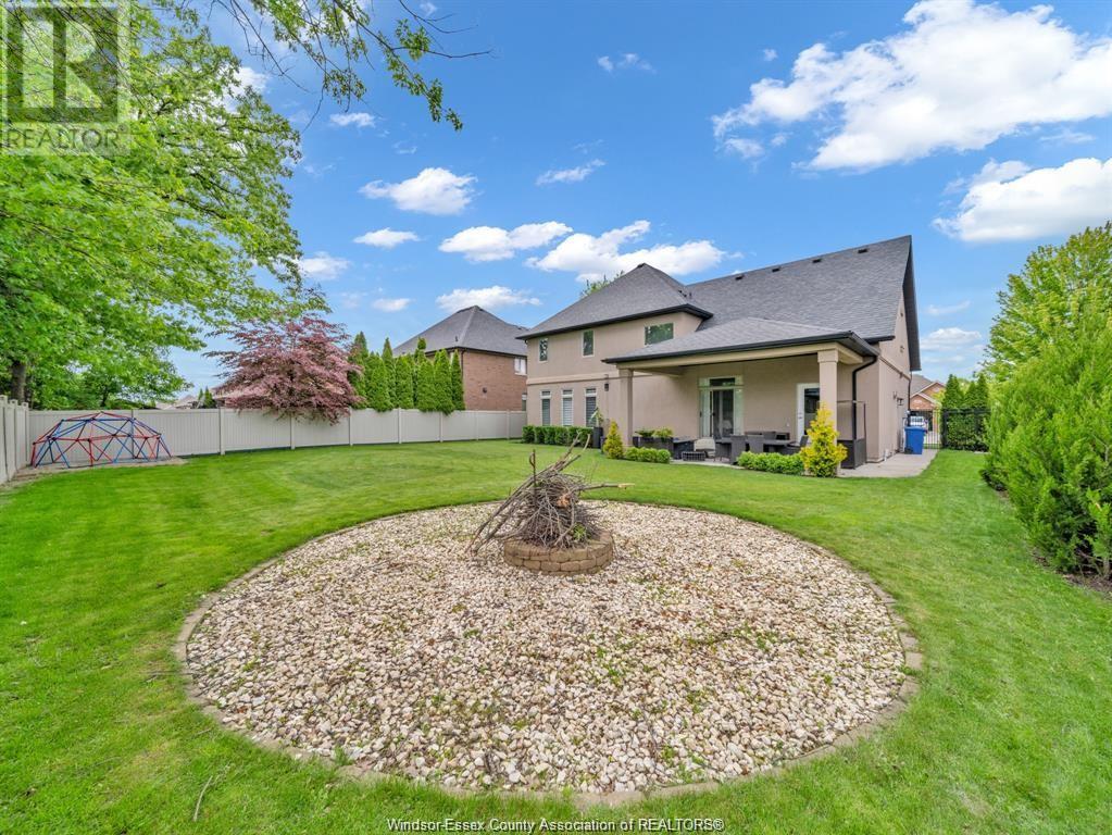 Photo 48 of 1083 Regency Crescent, Lakeshore ON