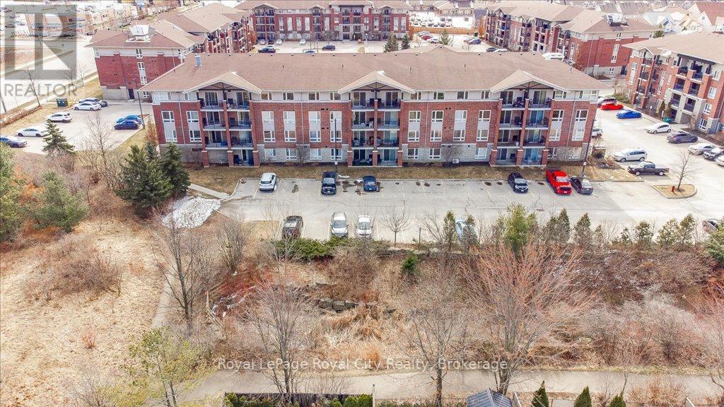 Photo 26 of 403 41 Goodwin Drive, Guelph ON