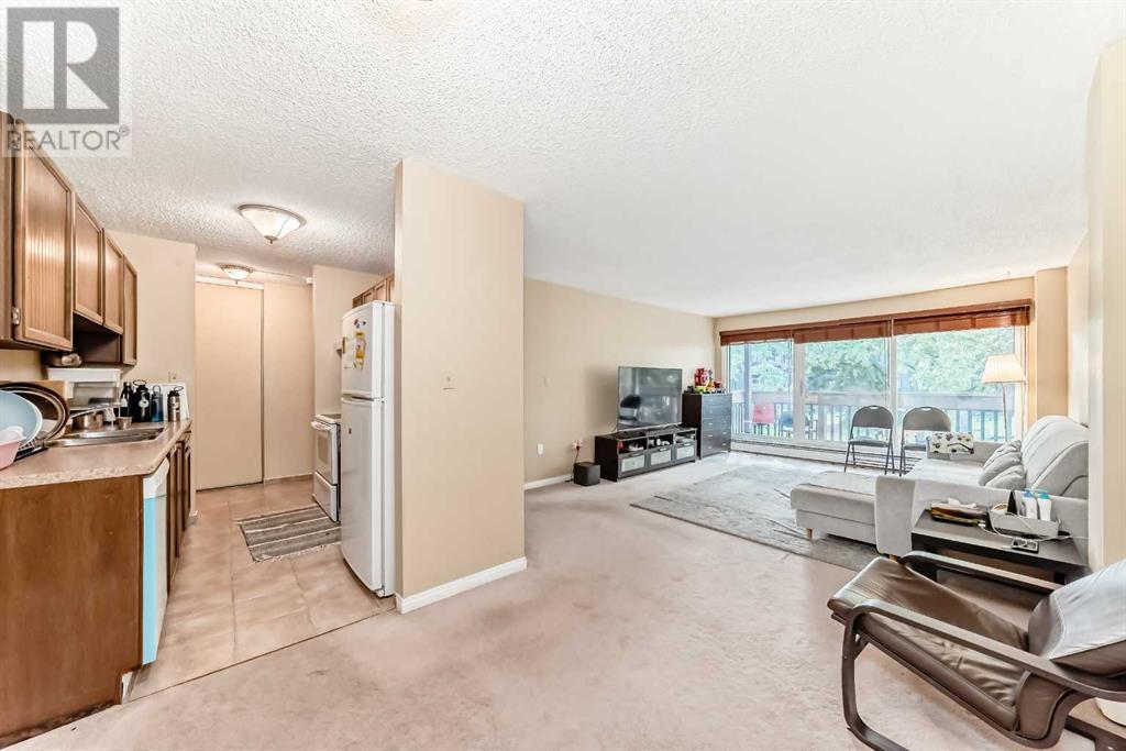 Single Family House for Sale in    Avenue SW Haysboro Calgary 