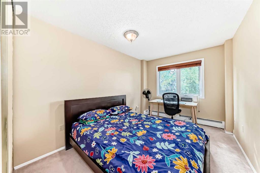 Single Family House for Sale in    Avenue SW Haysboro Calgary 