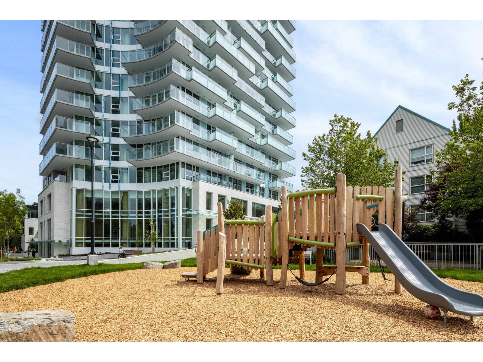Photo 2 of 2810 13768 100 Avenue, Surrey BC