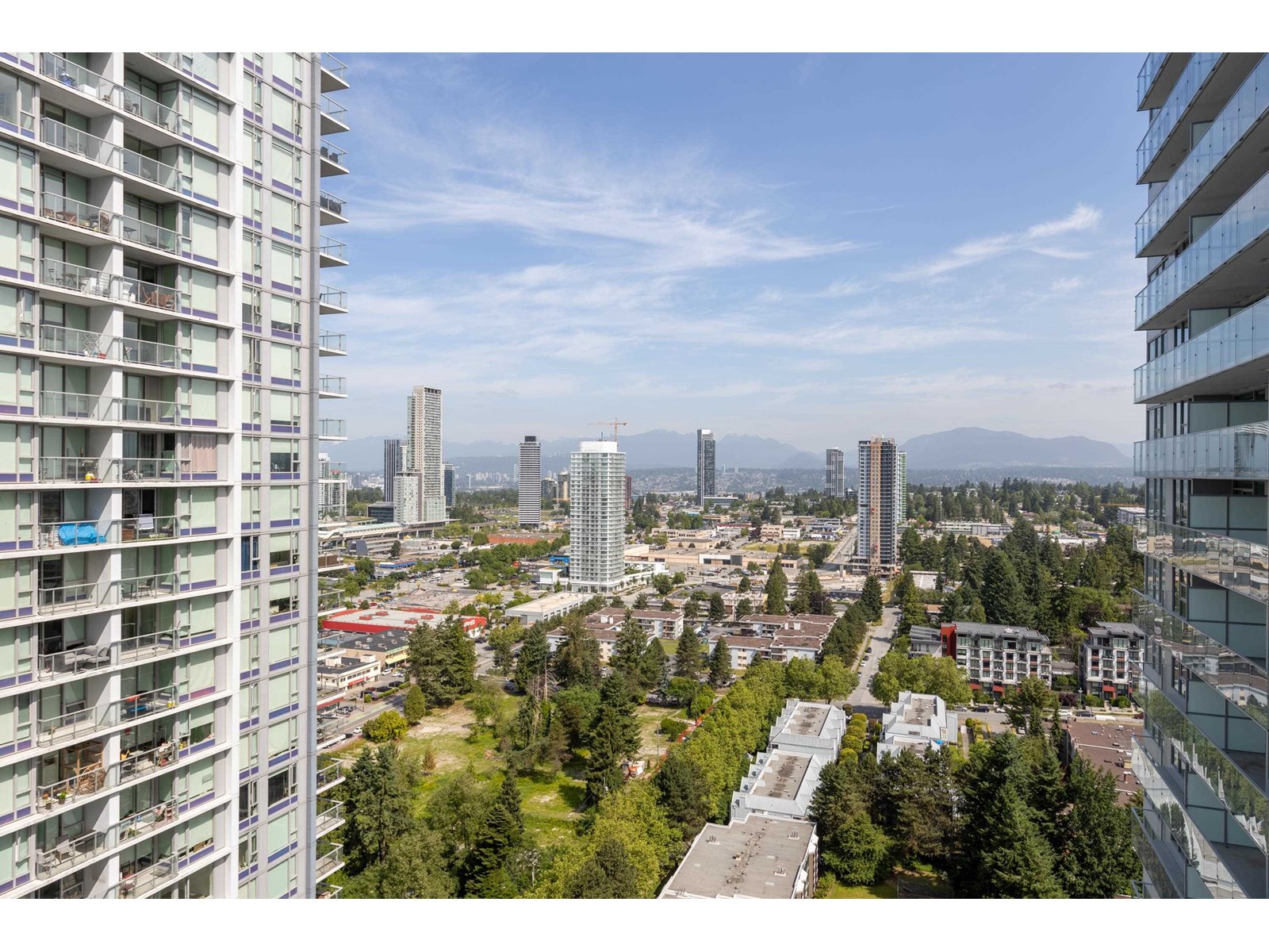 Photo 6 of 2810 13768 100 Avenue, Surrey BC