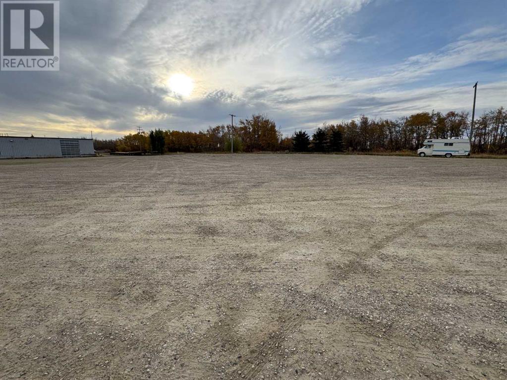 Photo 8 of 9 4000 Landry Avenue, Rural Red Deer County AB