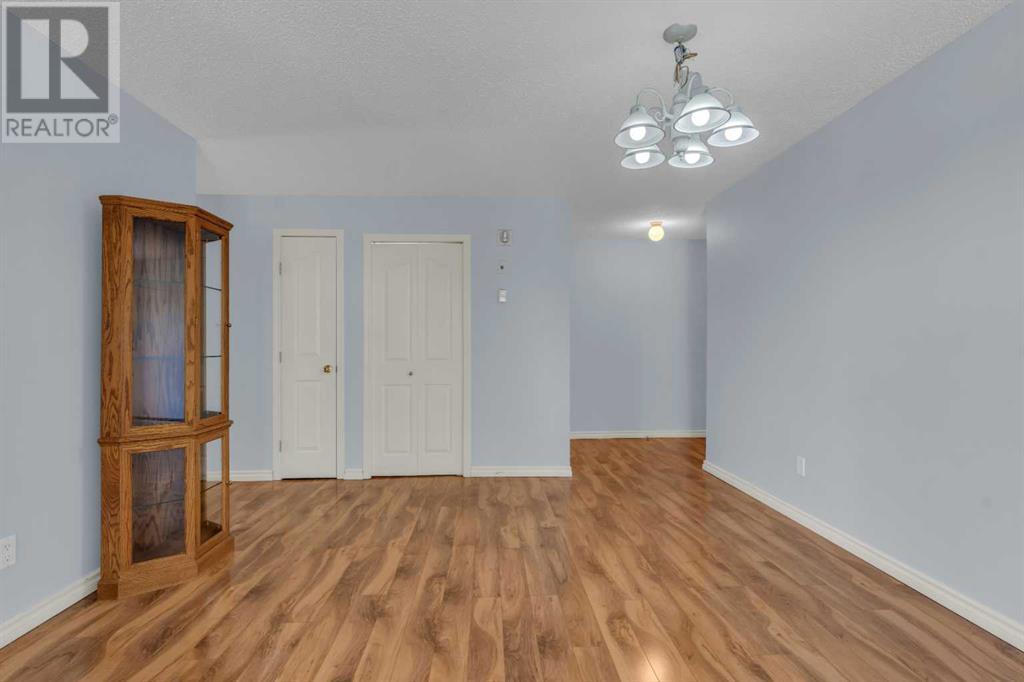 Single Family House for Sale in   Valleyview Park SE Dover Calgary 