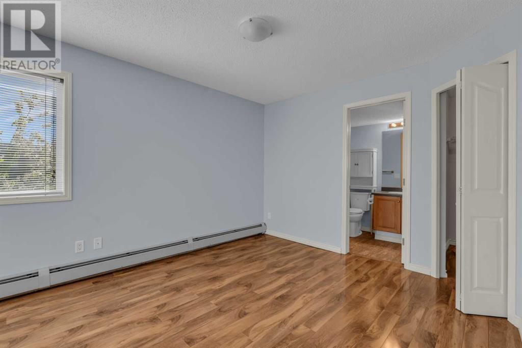 Single Family House for Sale in   Valleyview Park SE Dover Calgary 