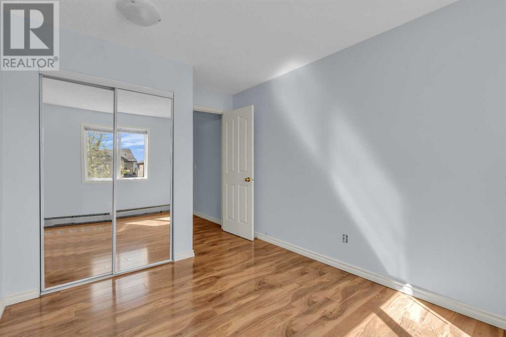 Single Family House for Sale in   Valleyview Park SE Dover Calgary 