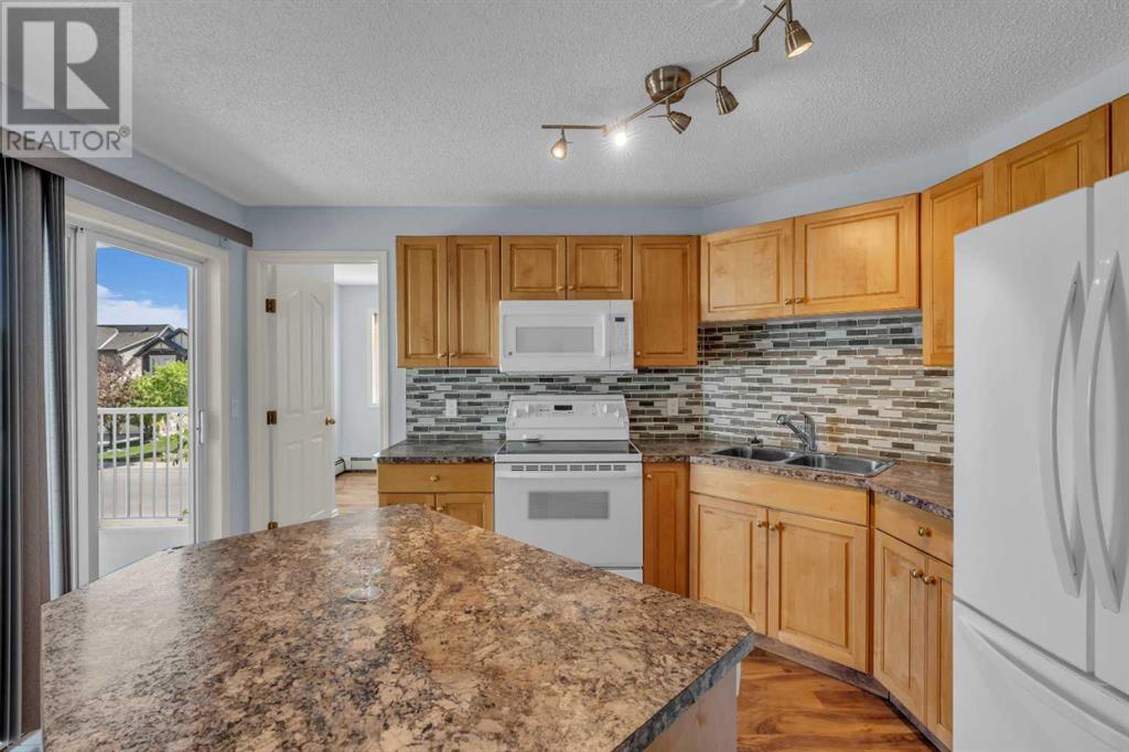 Single Family House for Sale in   Valleyview Park SE Dover Calgary 