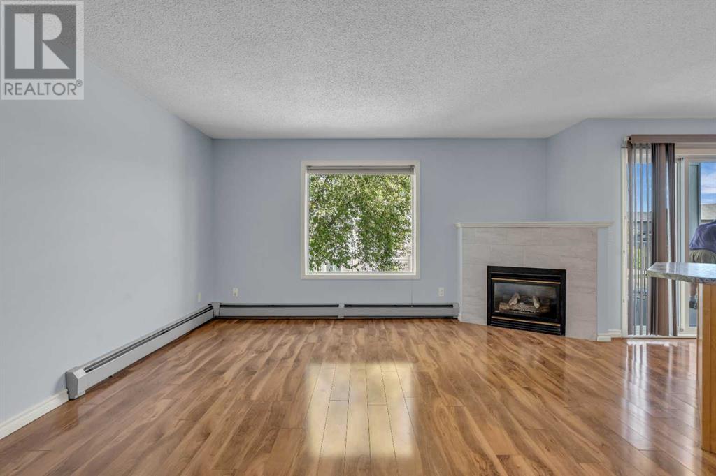 Single Family House for Sale in   Valleyview Park SE Dover Calgary 