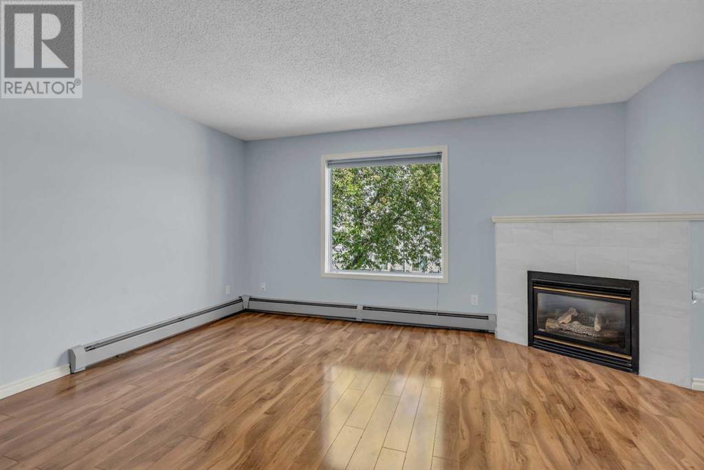 Single Family House for Sale in   Valleyview Park SE Dover Calgary 