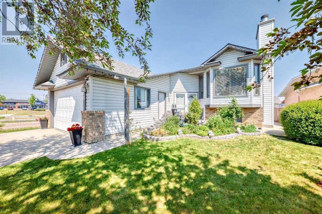 68 Harvest Oak Way NE, Calgary, Alberta