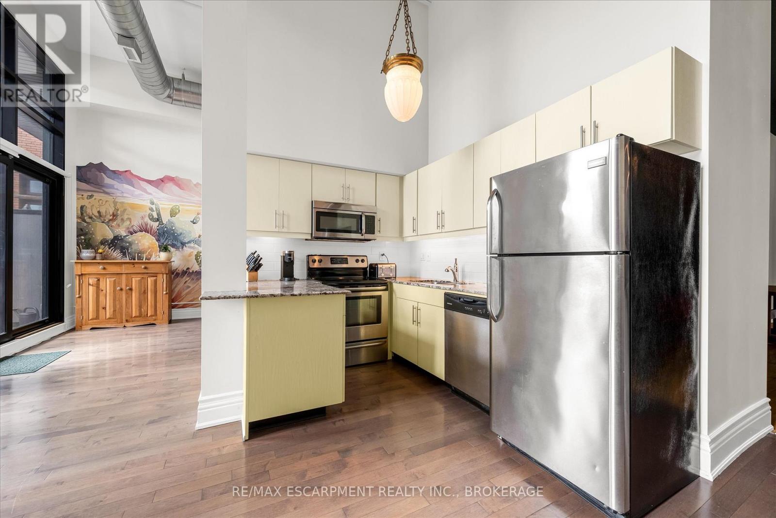 Photo 31 of 205 200 Stinson Street, Hamilton ON