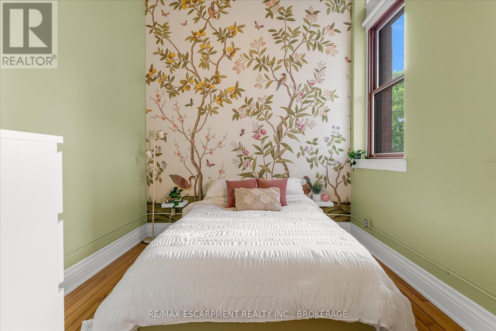 Photo 11 of 205 200 Stinson Street, Hamilton ON