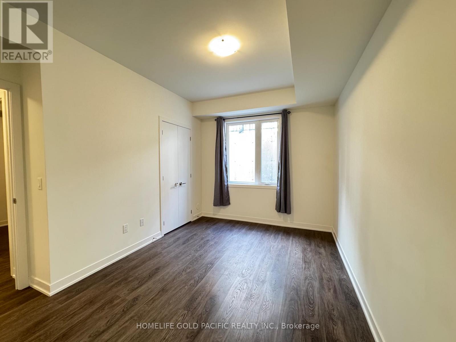 Photo 17 of 1009 14 David Eyer Road, Richmond Hill ON