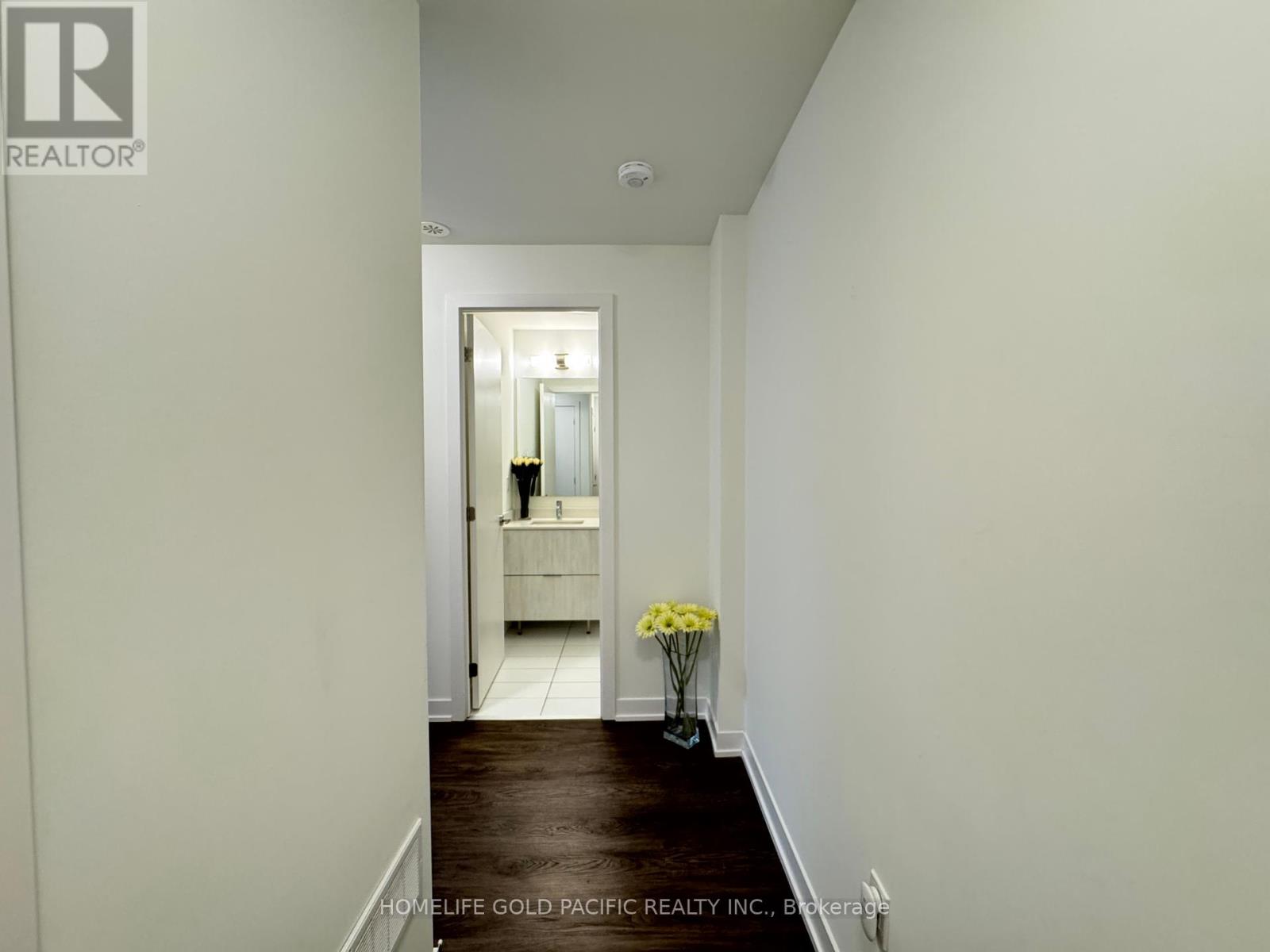 Photo 21 of 1009 14 David Eyer Road, Richmond Hill ON