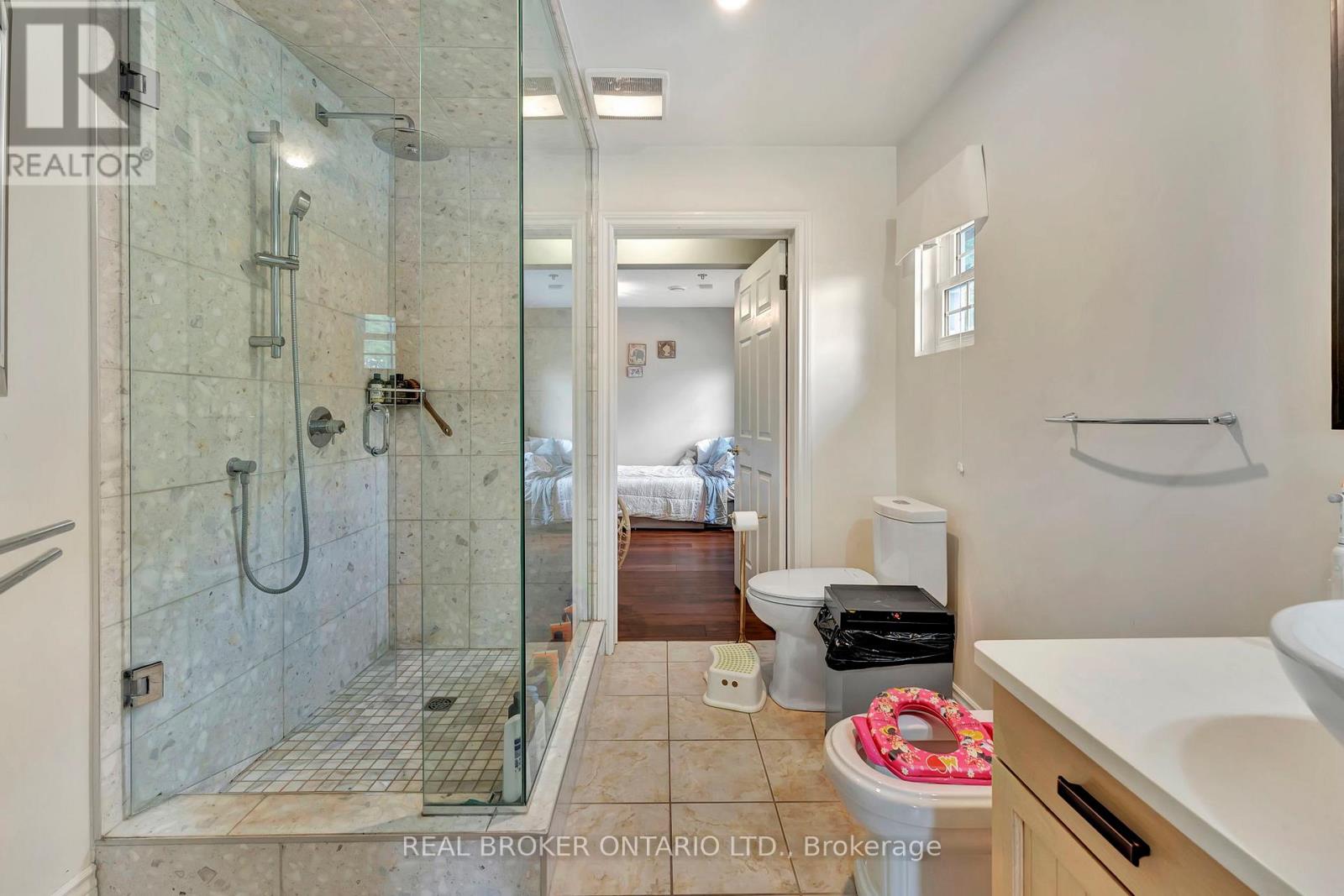 Photo 31 of 17 Lee Arn Court, Norfolk ON