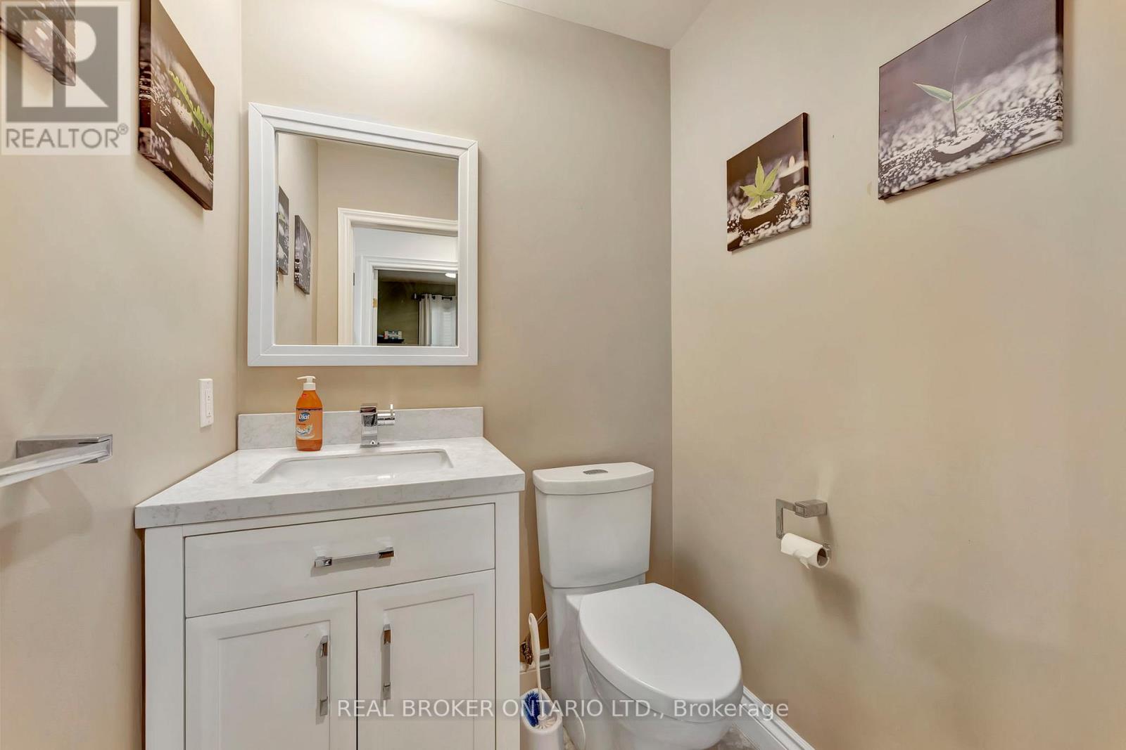 Photo 37 of 17 Lee Arn Court, Norfolk ON