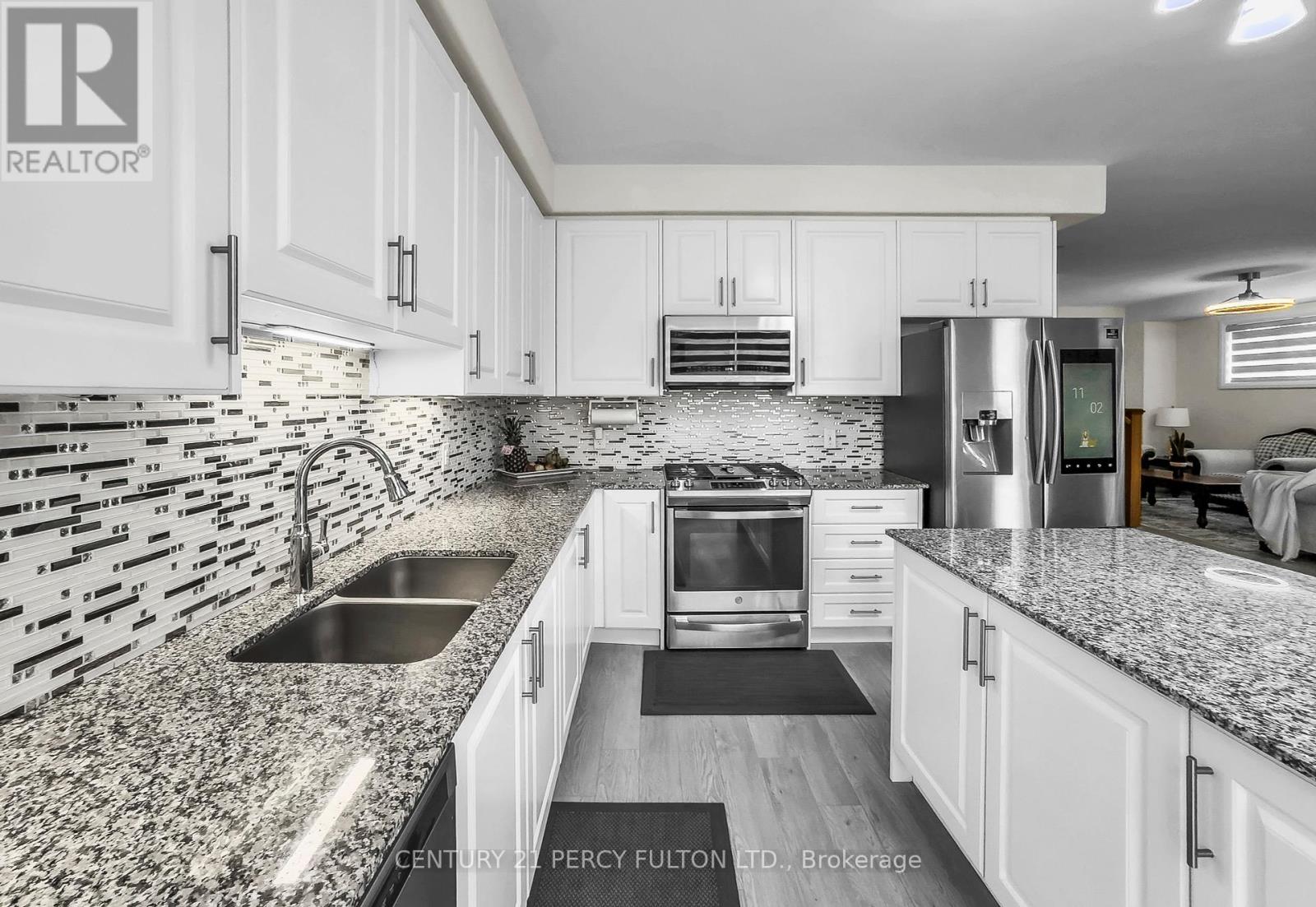 Photo 46 of 302 Cullen Trail, Peterborough North ON