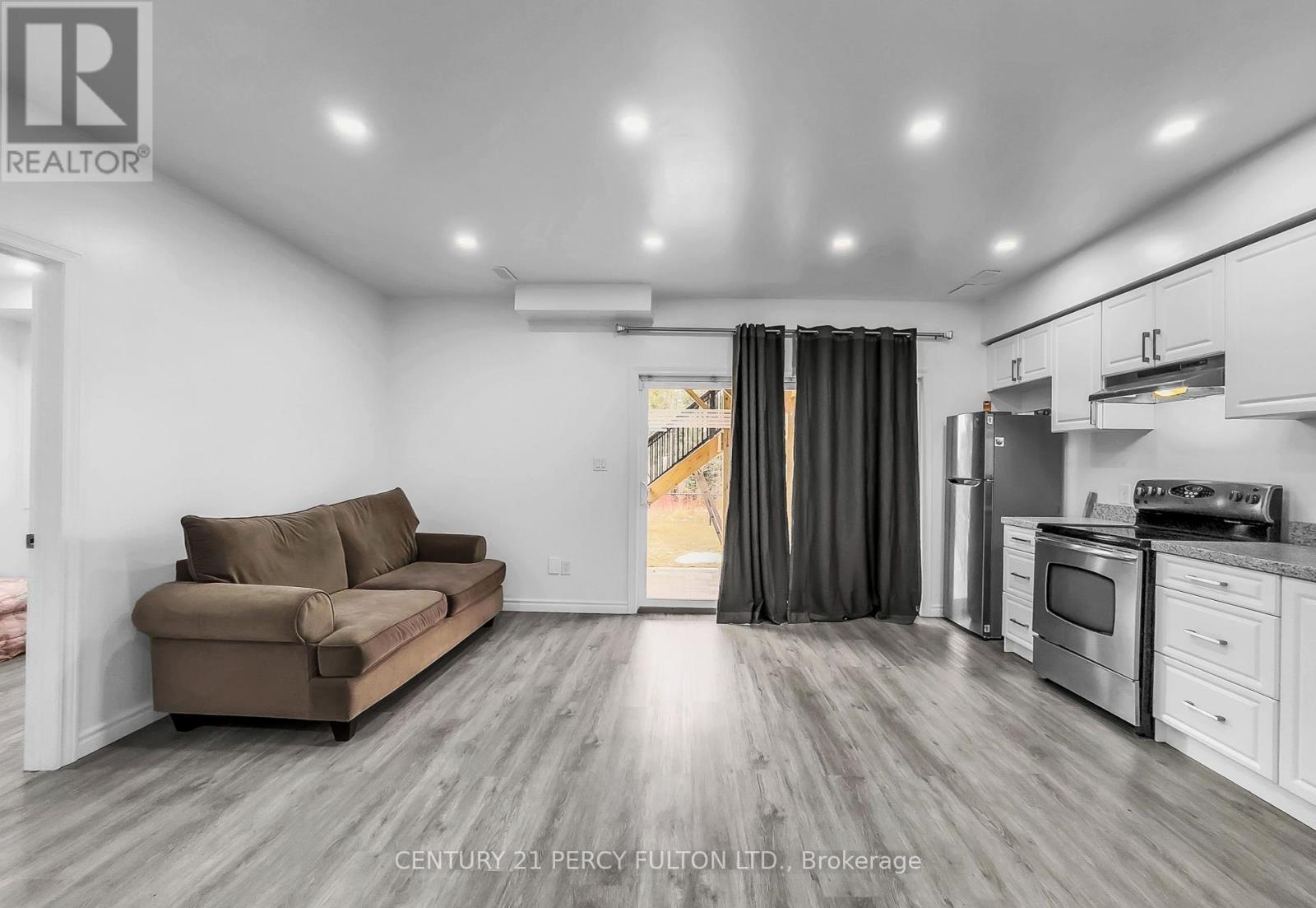 Photo 50 of 302 Cullen Trail, Peterborough North ON