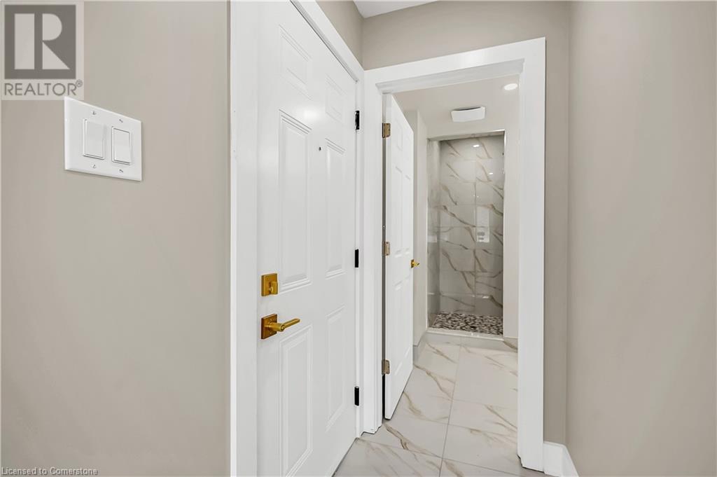 Photo 11 of 1466 Main Street E Unit Upper 1, Hamilton ON