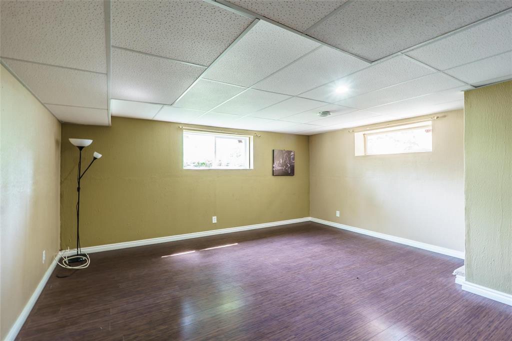 Photo 8 of 261 Midwinter Avenue, Winnipeg MB
