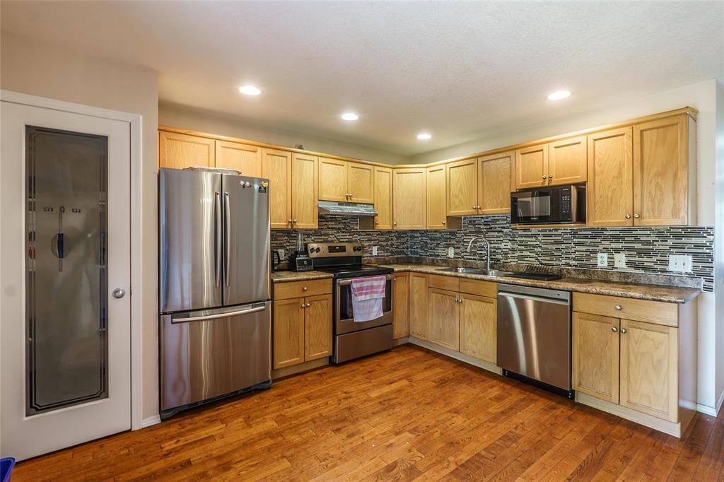 Photo 37 of 261 Midwinter Avenue, Winnipeg MB