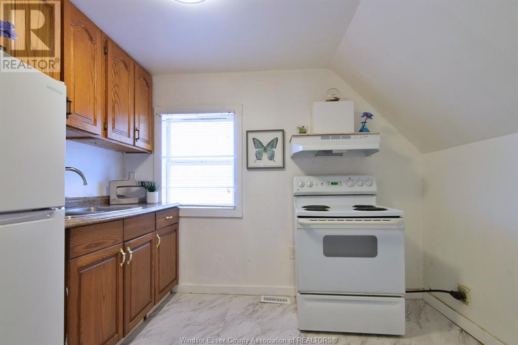Photo 23 of 494 Church Street, Windsor ON