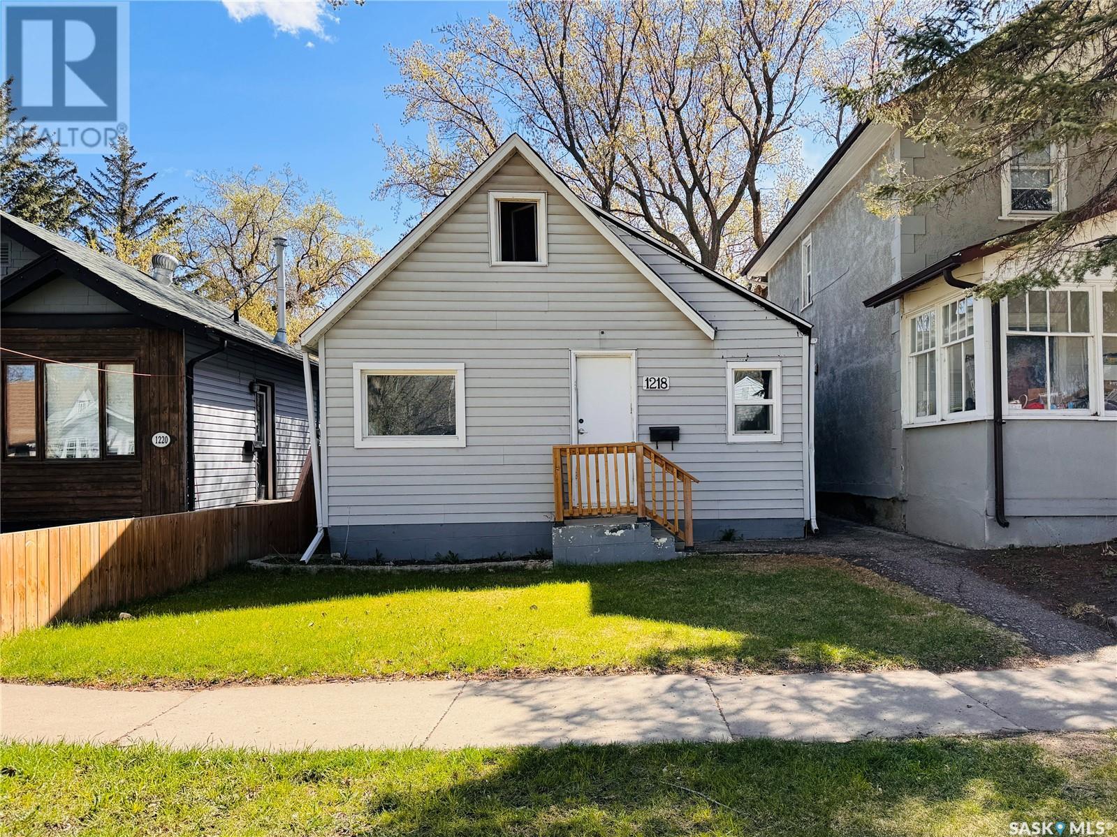 1218 E AVENUE N, Saskatoon, Saskatchewan