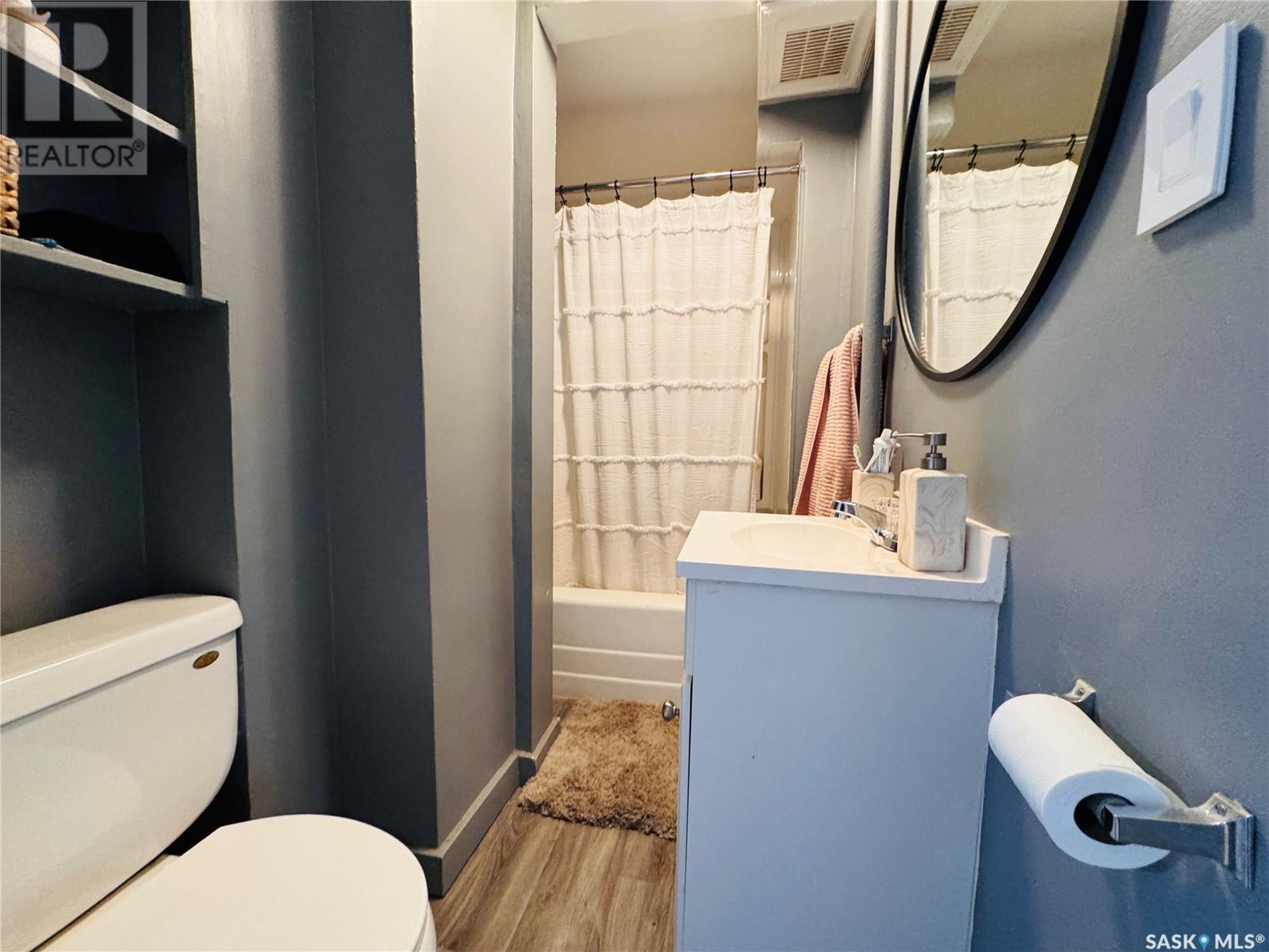 Single Family House for Sale in  E AVENUE N Saskatoon 