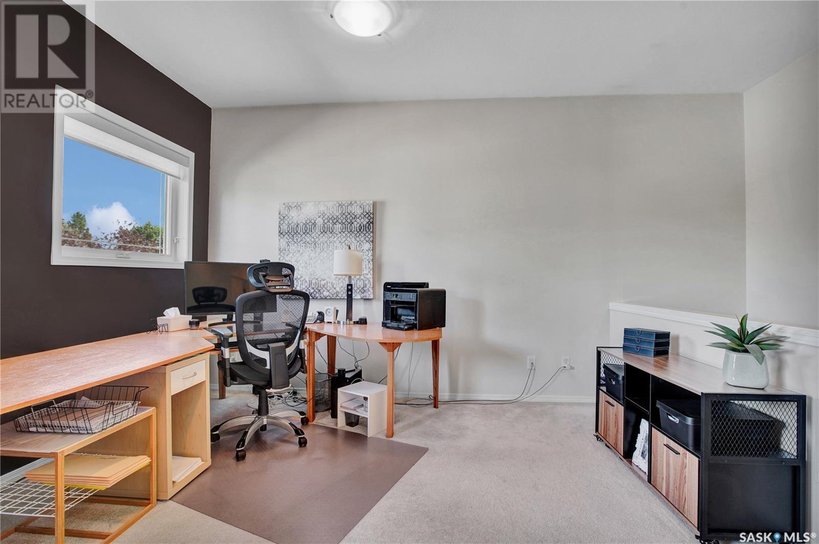 Single Family House 2 Level for Sale in   Heritage GREEN Saskatoon 