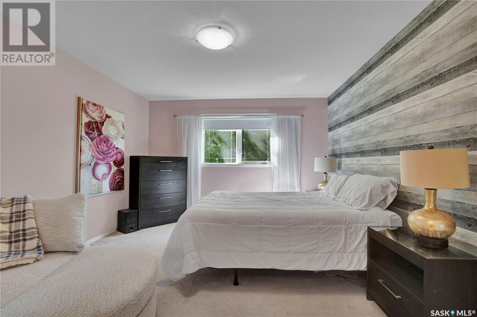 Single Family House 2 Level for Sale in   Heritage GREEN Saskatoon 